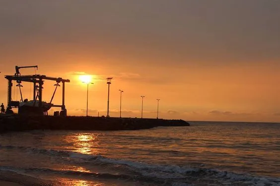 Bulan Madu ke Anyer yuk, Beib